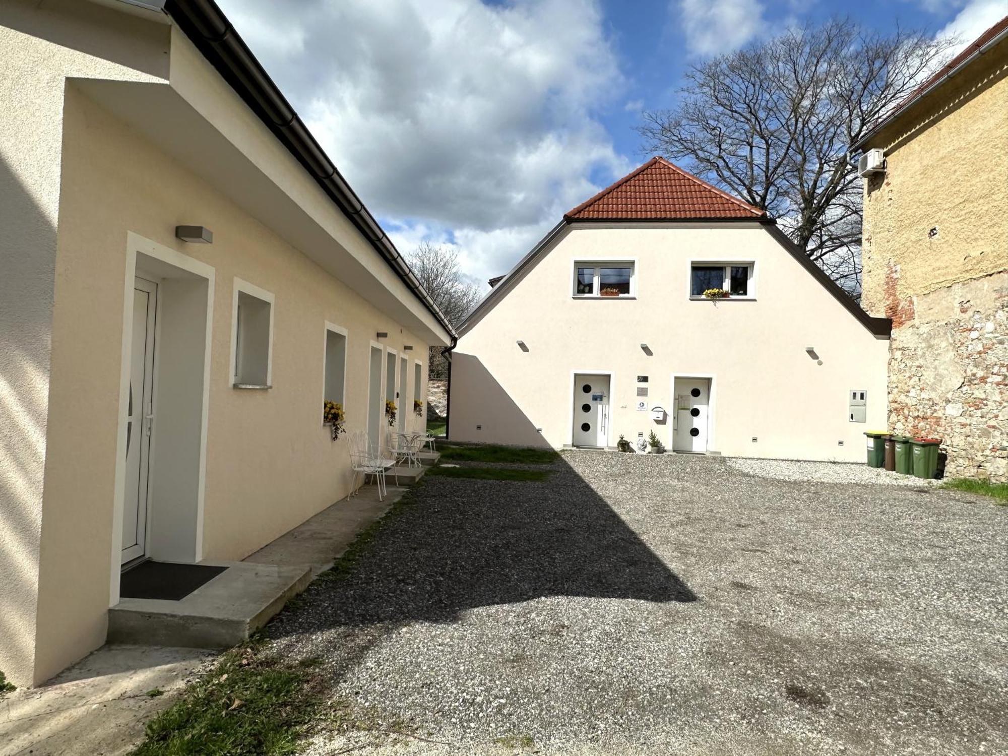 Om Yoga Center Apartment Slovenska Bistrica Exterior photo